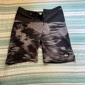 Quicksilver swimshort, size 27